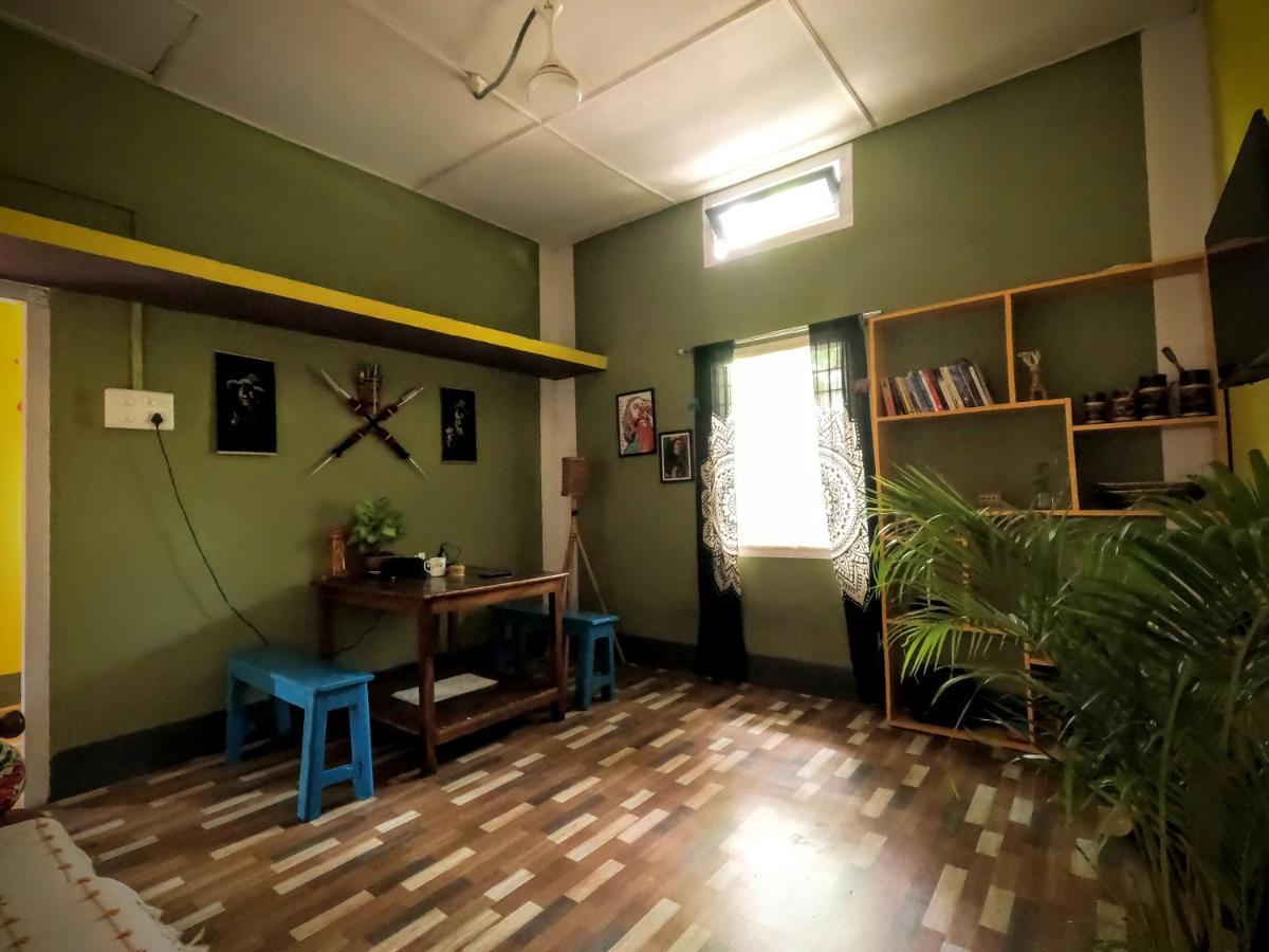 Stargaze Backpackers Hostel Guwahati Esterno foto