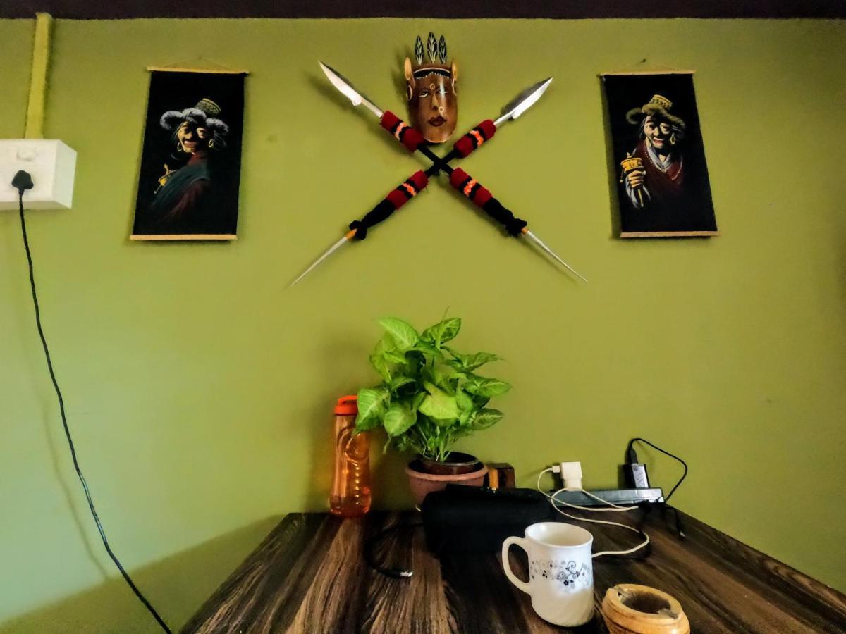 Stargaze Backpackers Hostel Guwahati Esterno foto