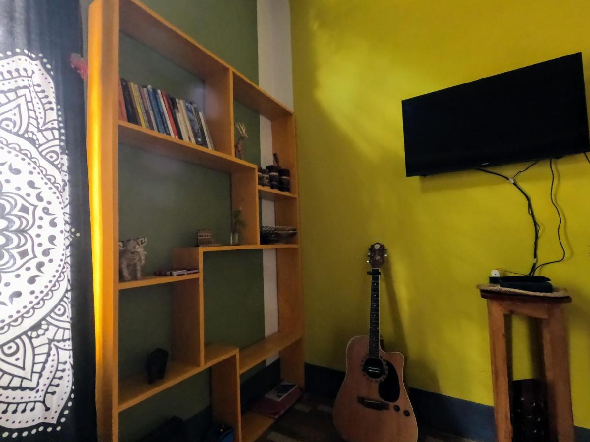 Stargaze Backpackers Hostel Guwahati Esterno foto