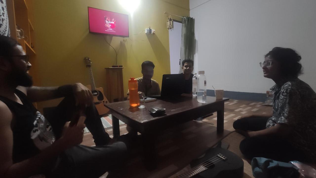 Stargaze Backpackers Hostel Guwahati Esterno foto