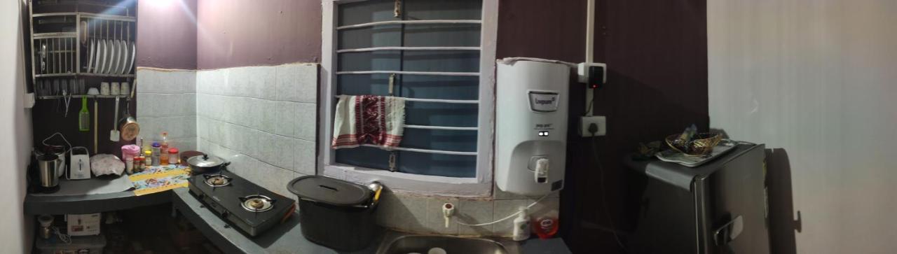Stargaze Backpackers Hostel Guwahati Esterno foto