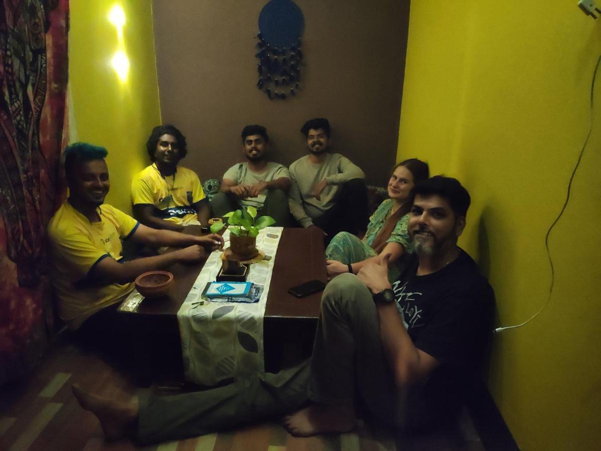 Stargaze Backpackers Hostel Guwahati Esterno foto