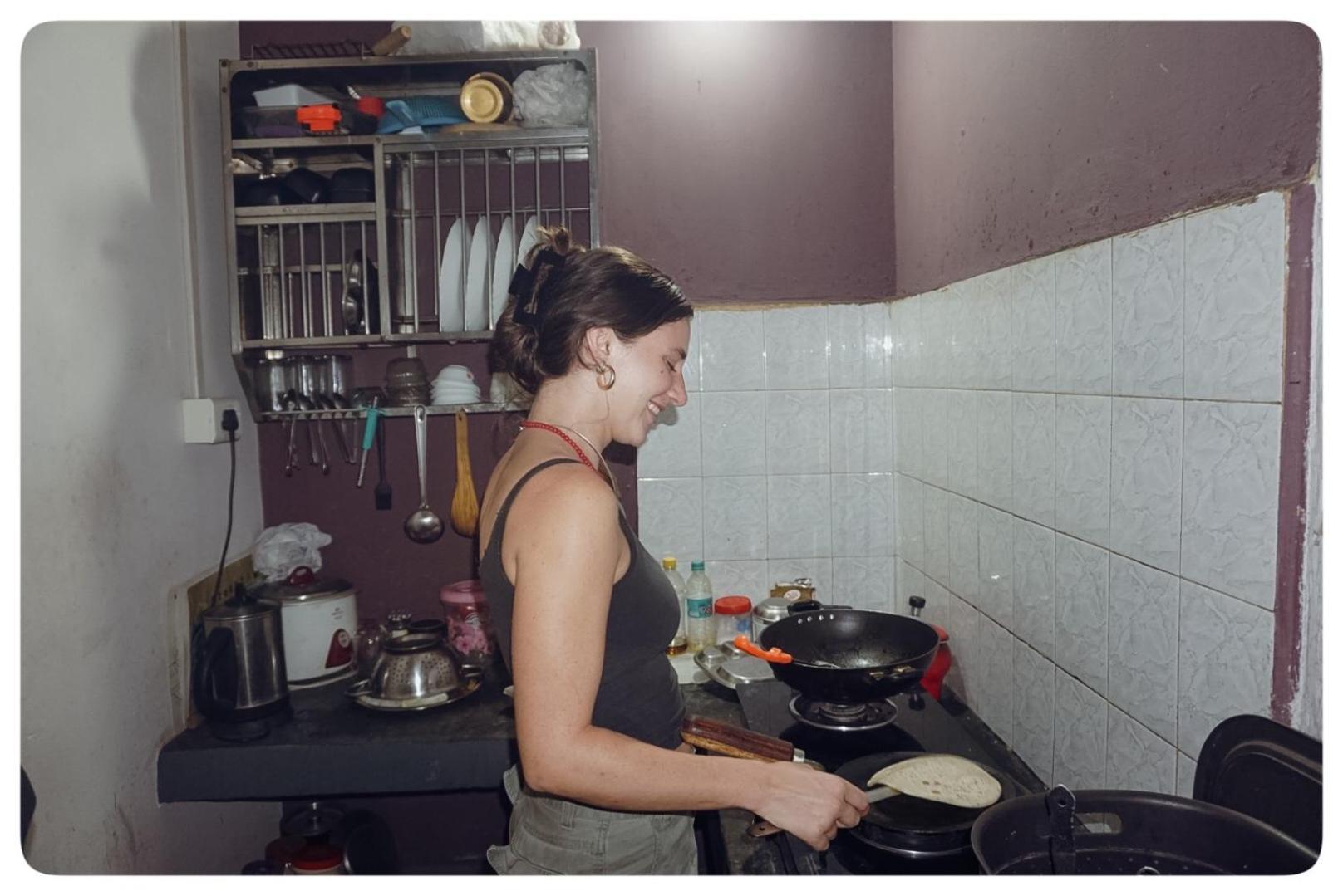 Stargaze Backpackers Hostel Guwahati Esterno foto