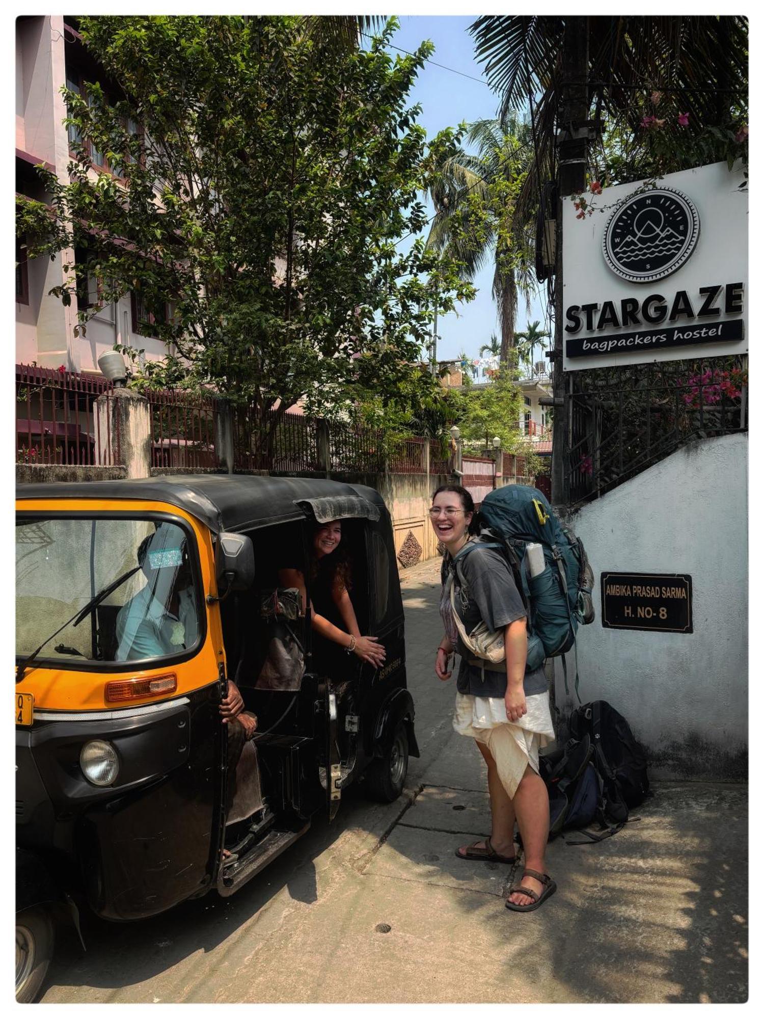 Stargaze Backpackers Hostel Guwahati Esterno foto
